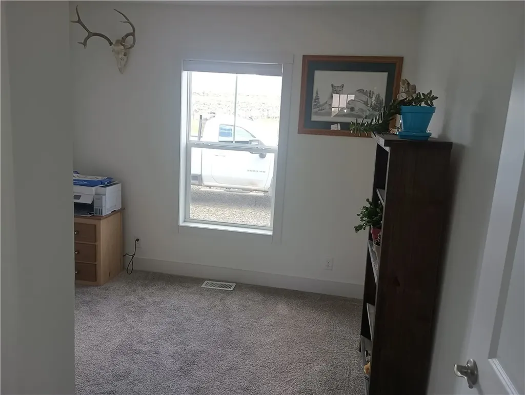 1387 Meeteetse Trail Belfry MT 59008
