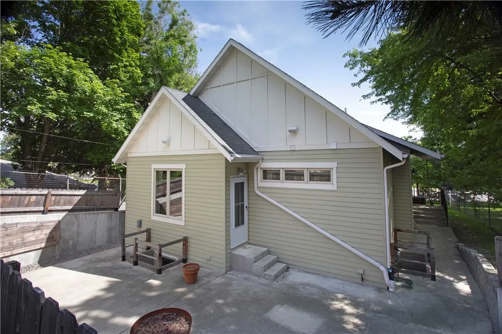 413 Rimrock Road Billings MT 59102