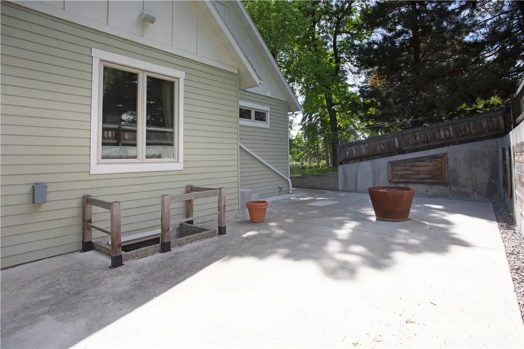 413 Rimrock Road Billings MT 59102