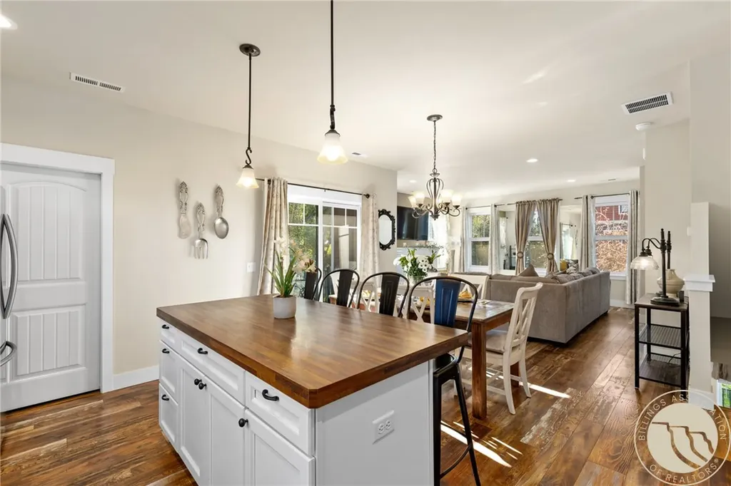 1868 Songbird Drive Billings MT 59101