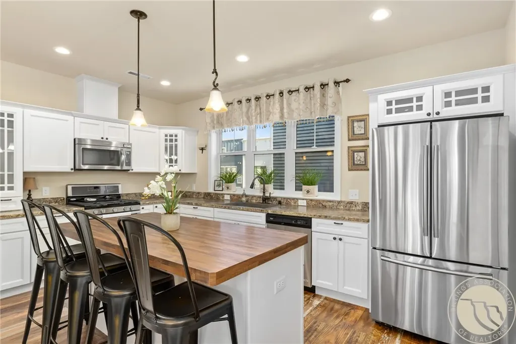 1868 Songbird Drive Billings MT 59101