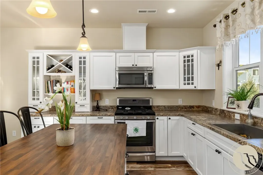 1868 Songbird Drive Billings MT 59101