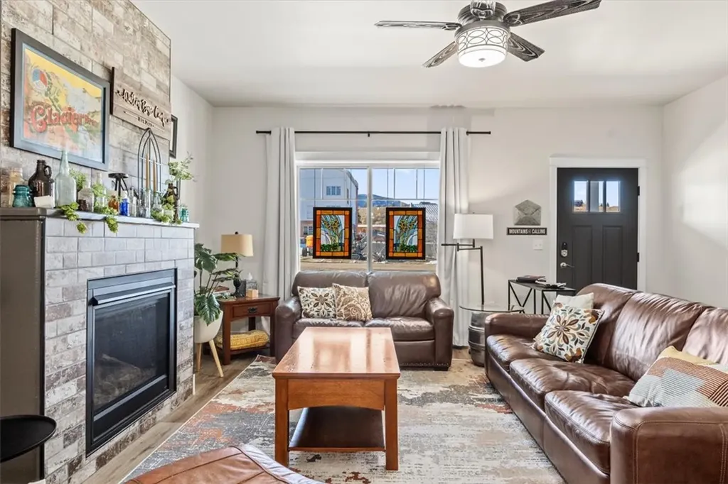 914 Haggin Avenue North Red Lodge MT 59068
