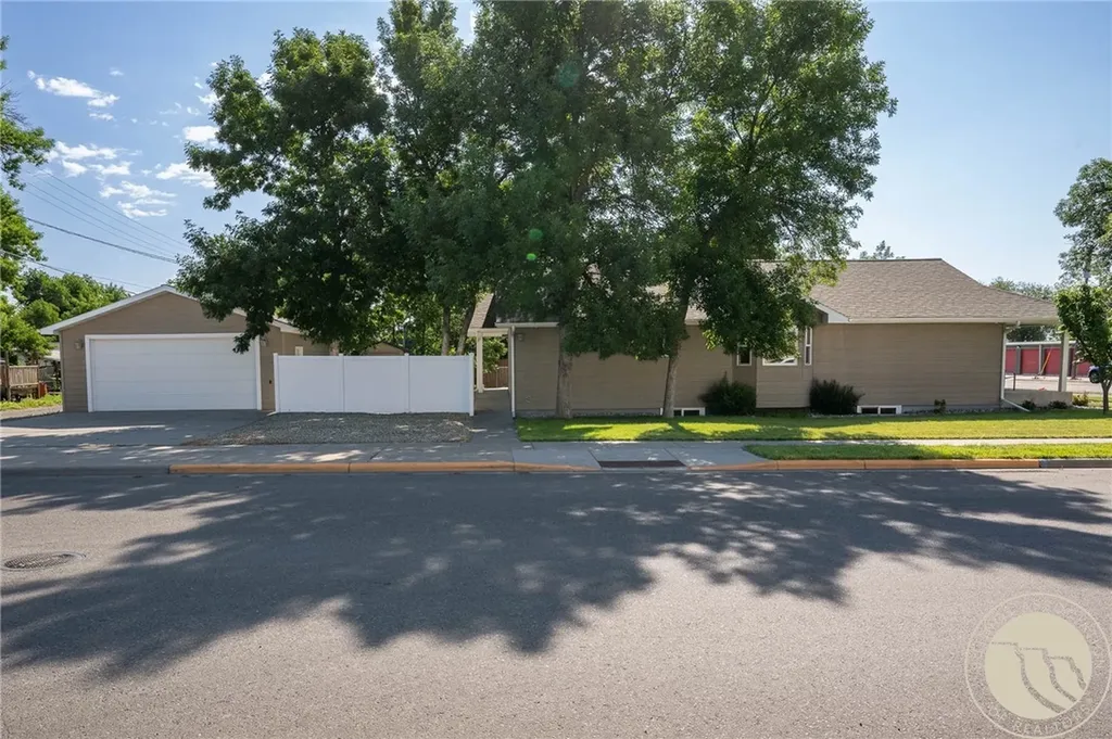 801 E 4th Street Laurel MT 59044