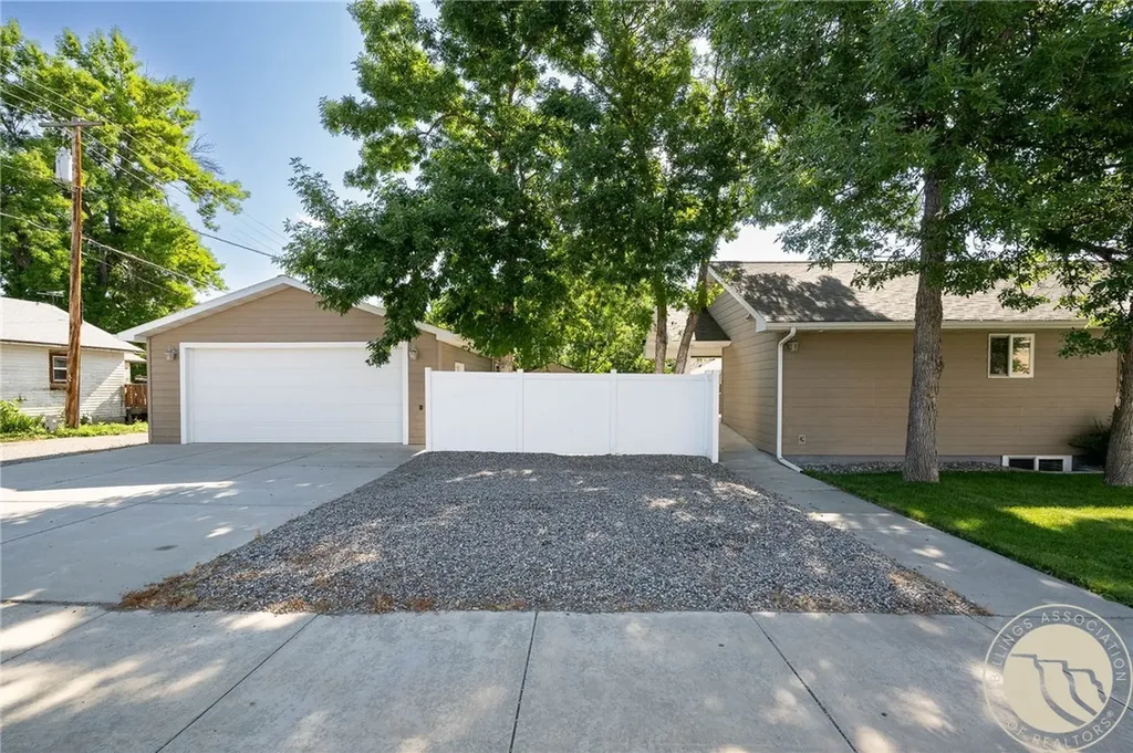 801 E 4th Street Laurel MT 59044