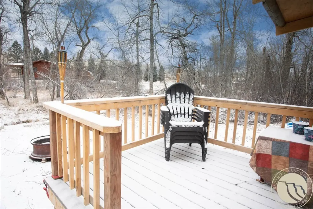 24 East Rosebud Roscoe MT 59071