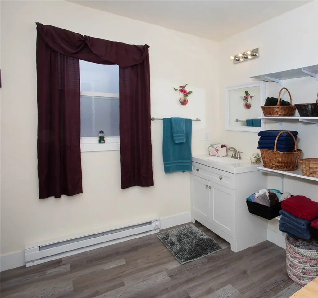24 East Rosebud Roscoe MT 59071