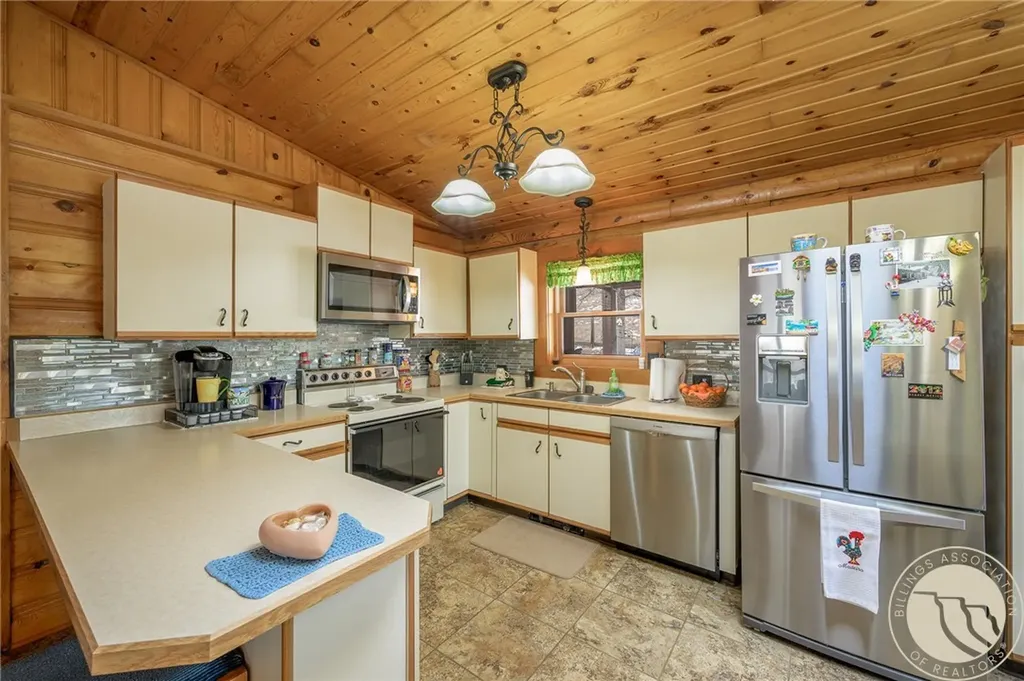 1102 Whispering Pines Drive Billings MT 59101