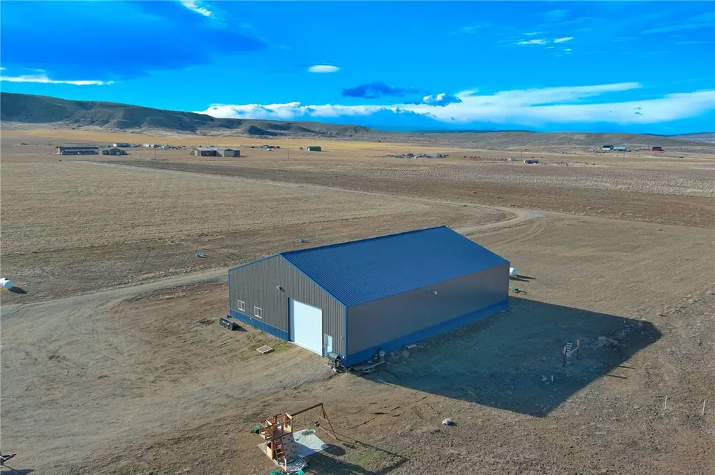 303 E Pryor Road Edgar MT 59026