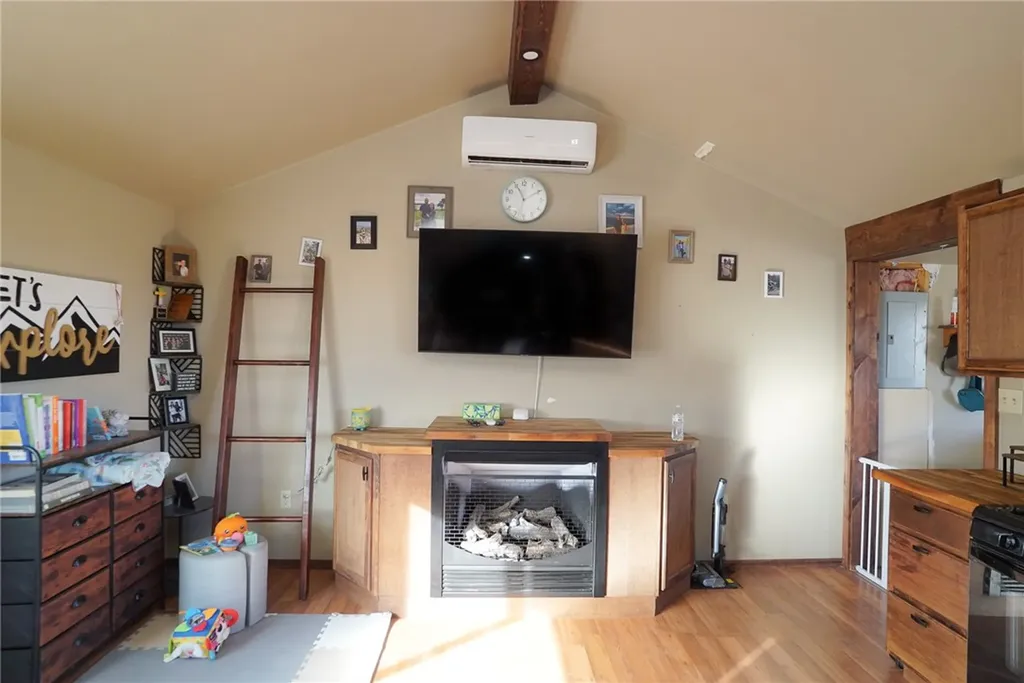 303 E Pryor Road Edgar MT 59026