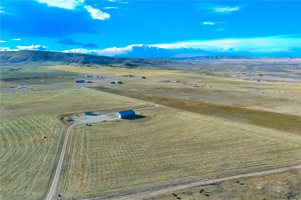 303 E Pryor Road Edgar MT 59026