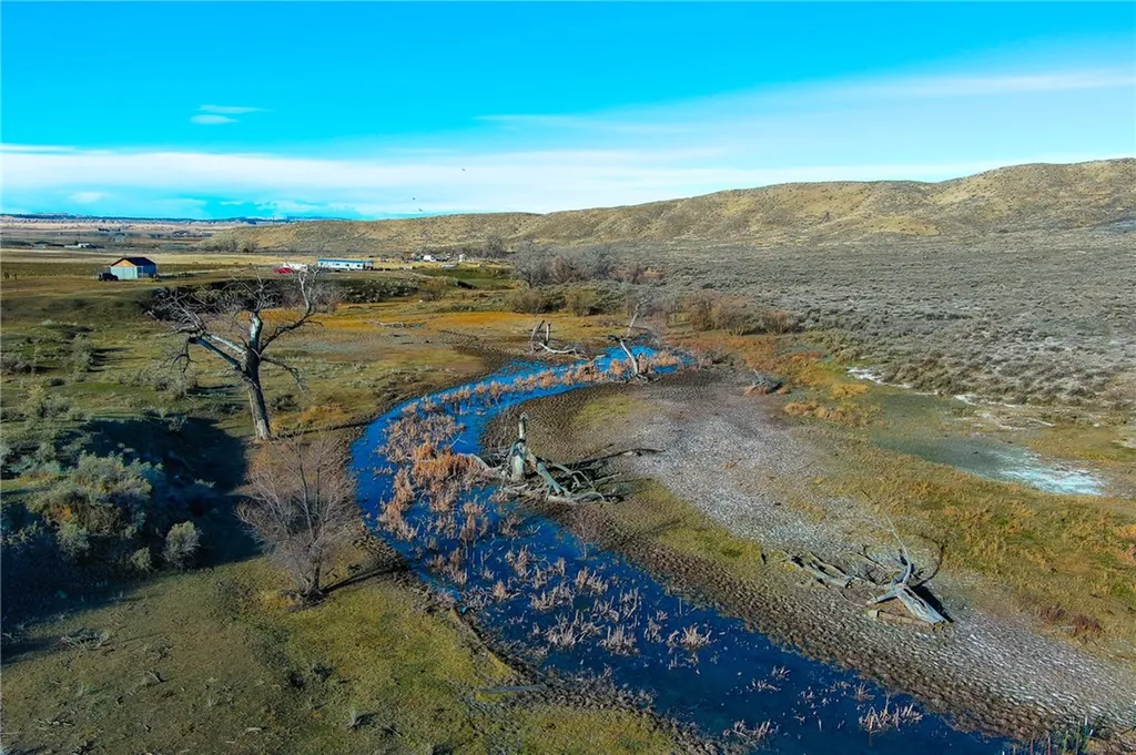 303 E Pryor Road Edgar MT 59026