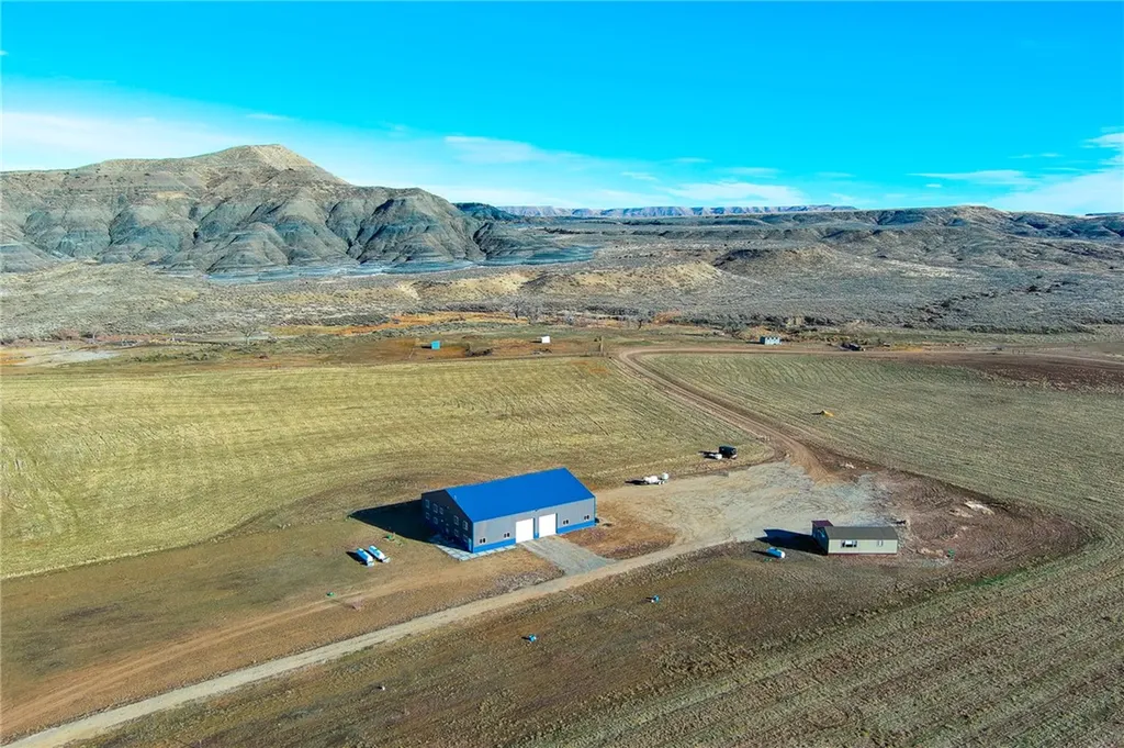 303 E Pryor Road Edgar MT 59026