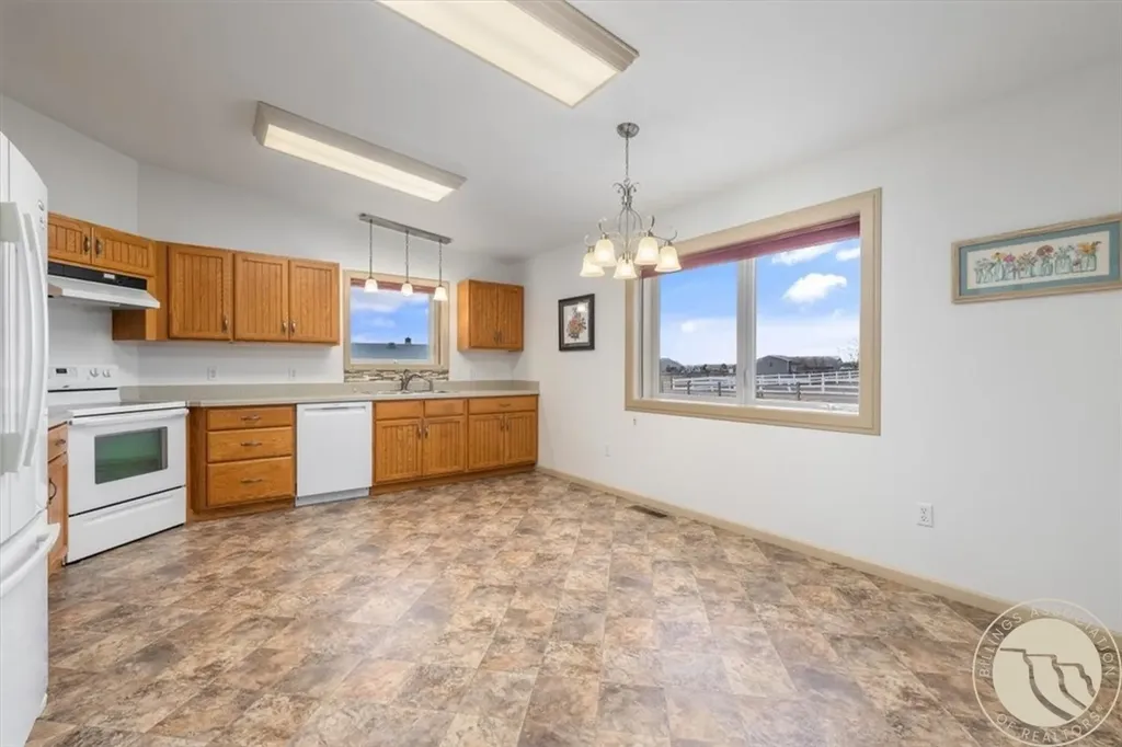 6933 Custer Avenue Billings MT 59106