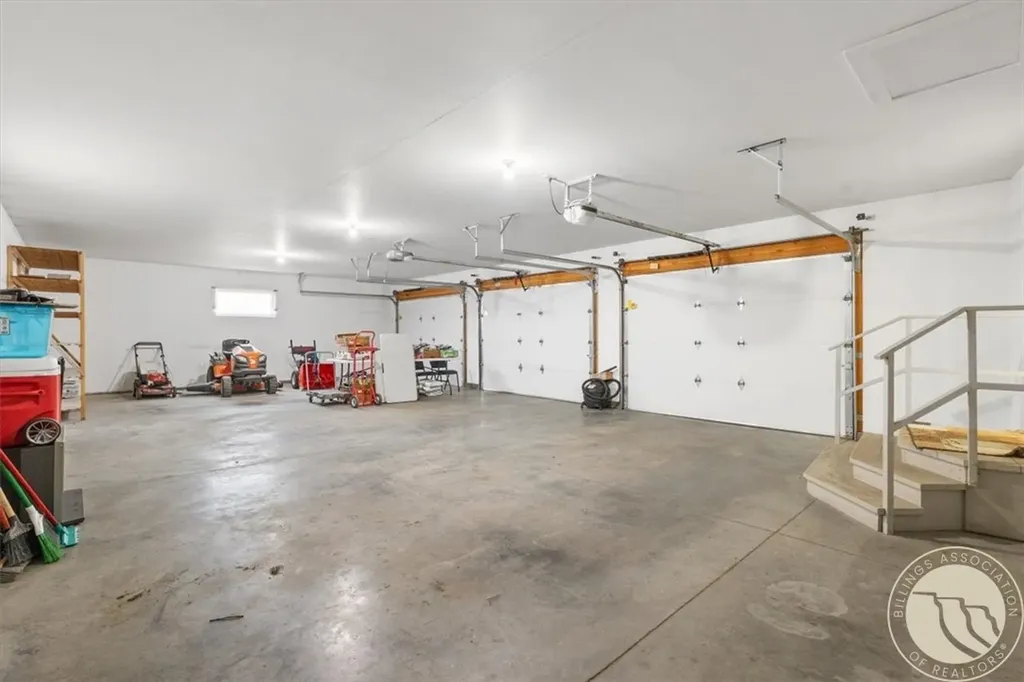 6933 Custer Avenue Billings MT 59106