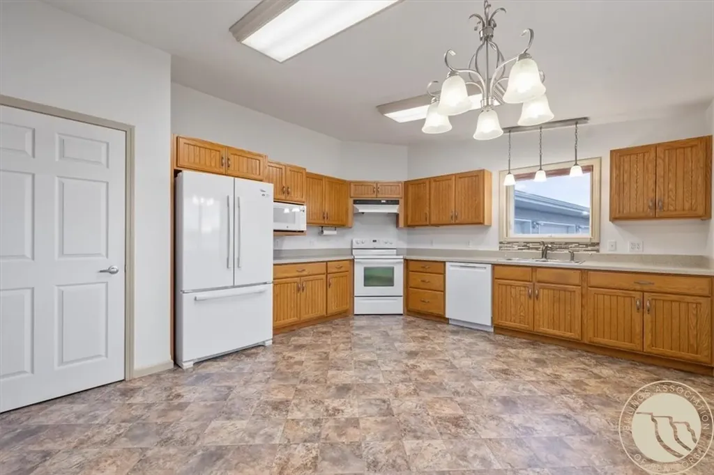 6933 Custer Avenue Billings MT 59106