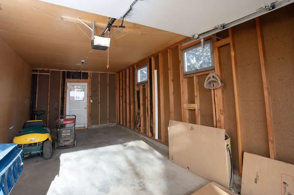 201 Fairlane Avenue Bridger MT 59014