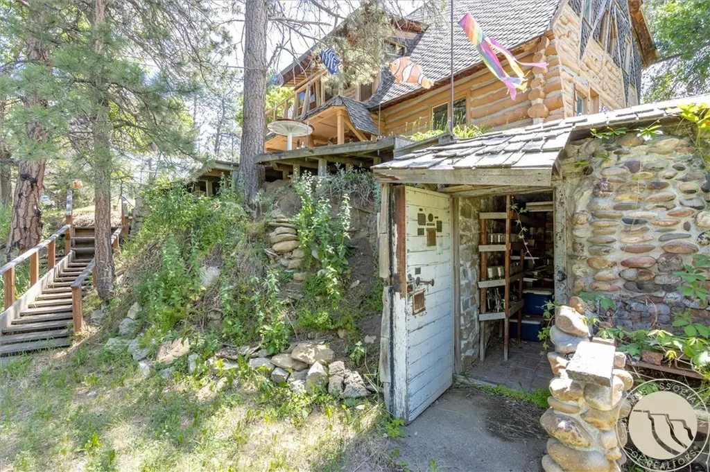 4511 Pine Hills Road Billings MT 59101