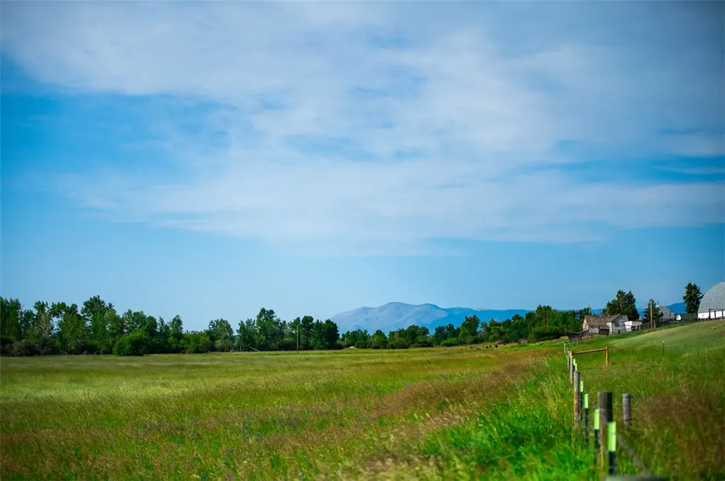 120 Cooney Road Roberts MT 59070