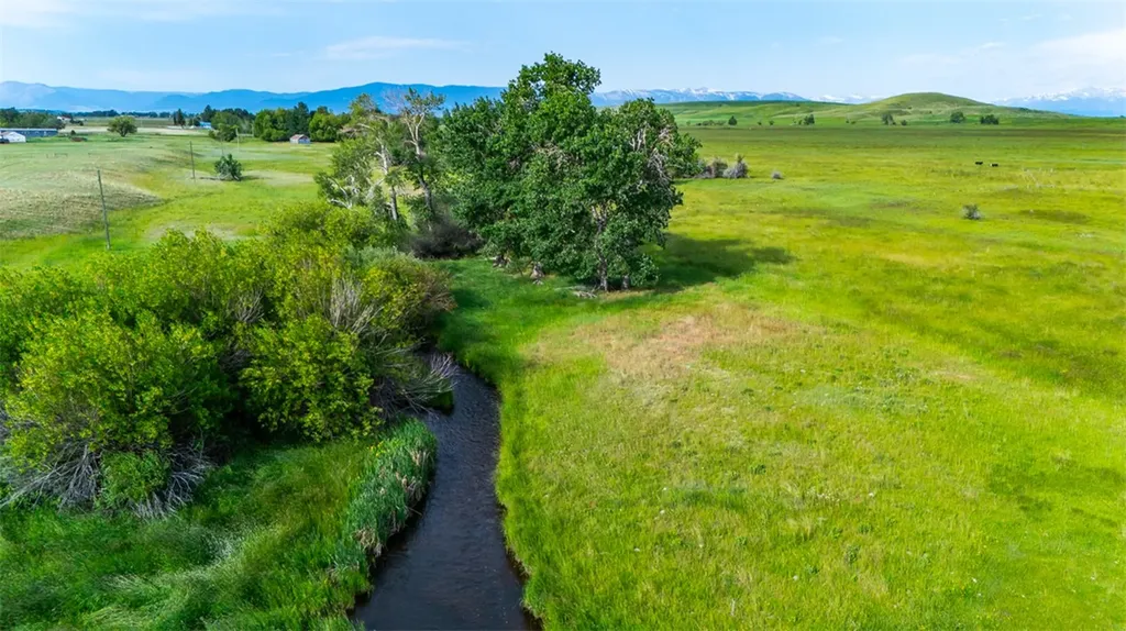120 Cooney Road Roberts MT 59070