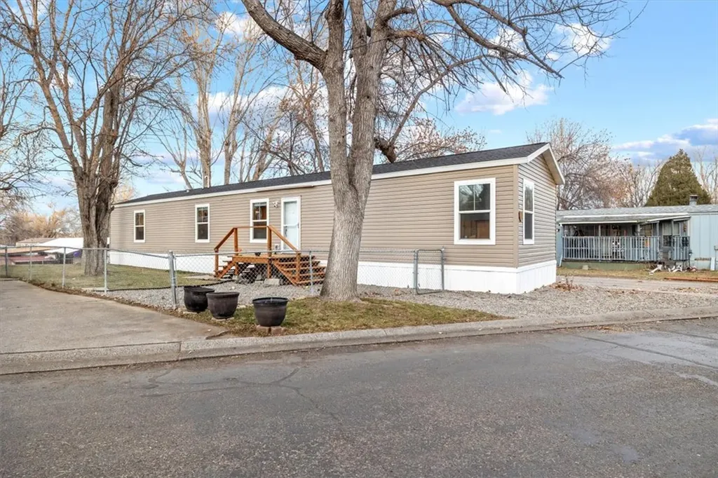 11 Queen Victoria Billings MT 59105