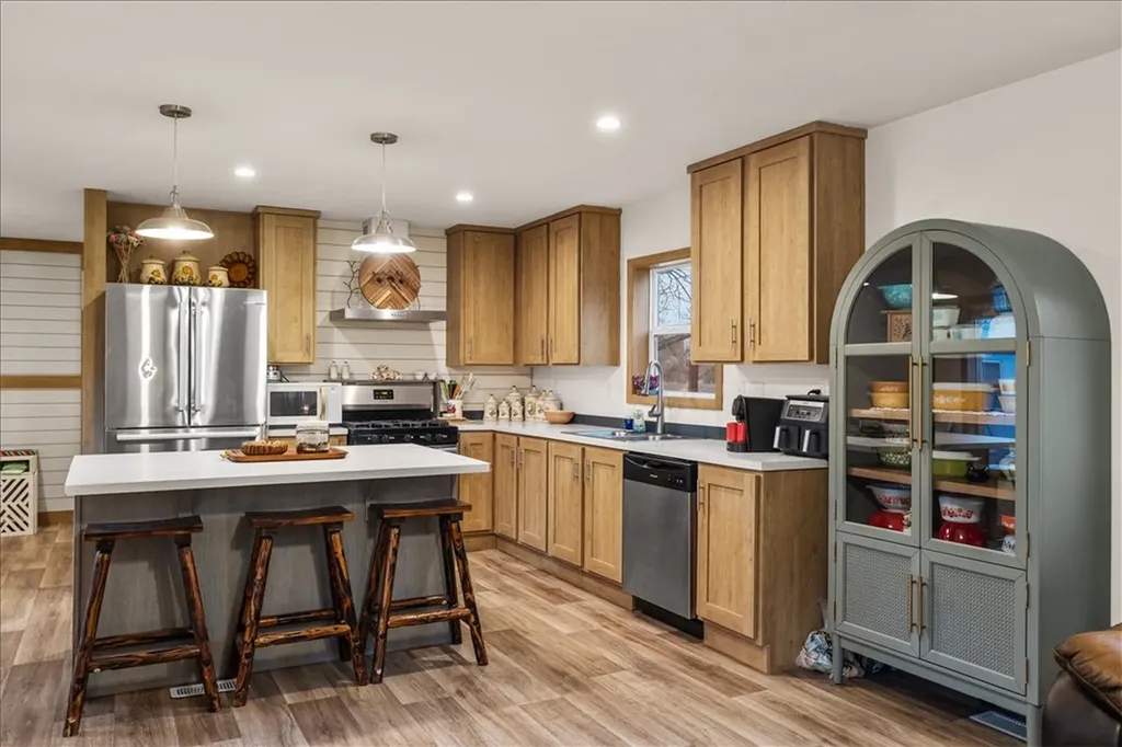 11 Queen Victoria Billings MT 59105