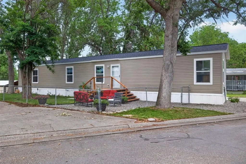 11 Queen Victoria Billings MT 59105