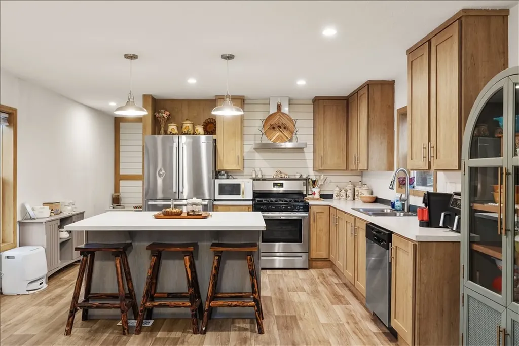 11 Queen Victoria Billings MT 59105
