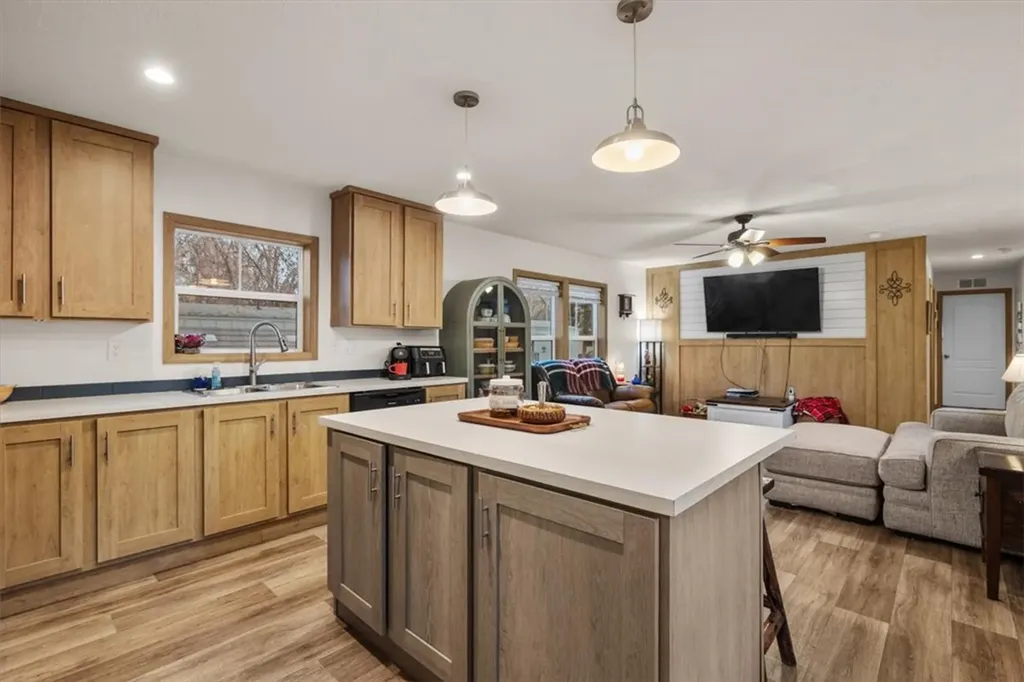 11 Queen Victoria Billings MT 59105