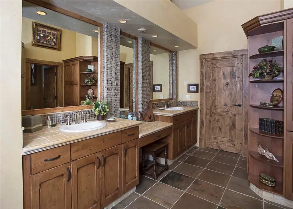 94 Sheep Mountain Road (w/ 614 Ac State Lease) Red Lodge MT 59068