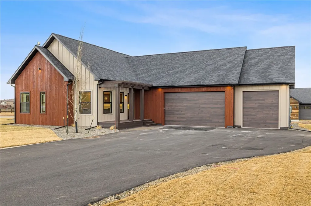 10 Starlight Drive Red Lodge MT 59068