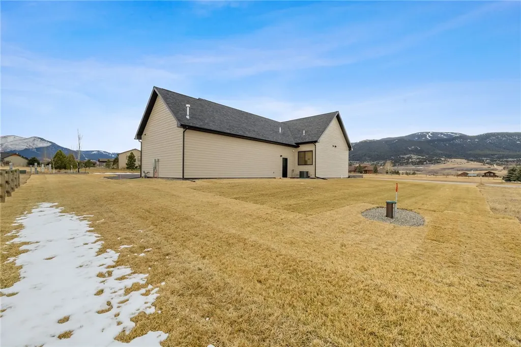 10 Starlight Drive Red Lodge MT 59068
