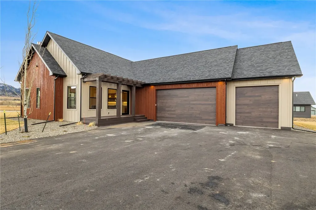 10 Starlight Drive Red Lodge MT 59068