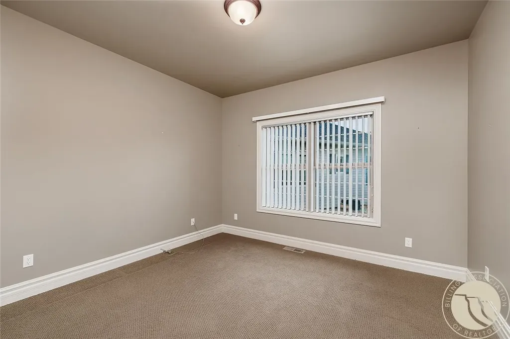 5827 Foxtail Loop S Billings MT 59106