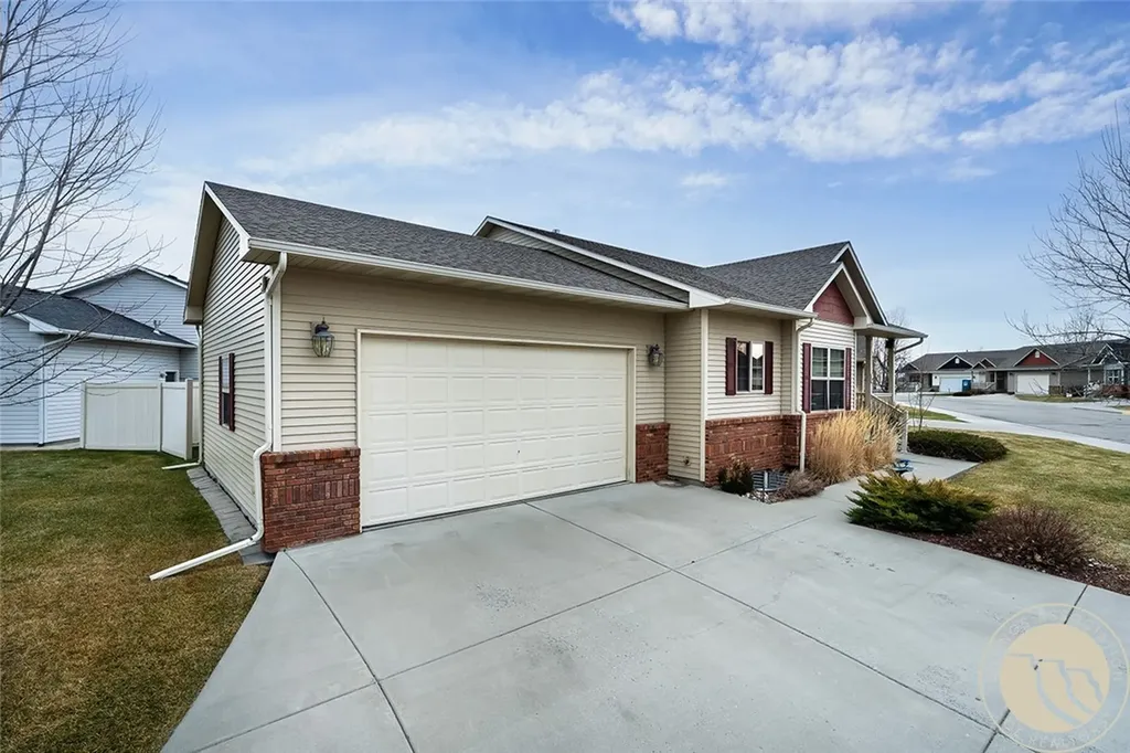 5827 Foxtail Loop S Billings MT 59106