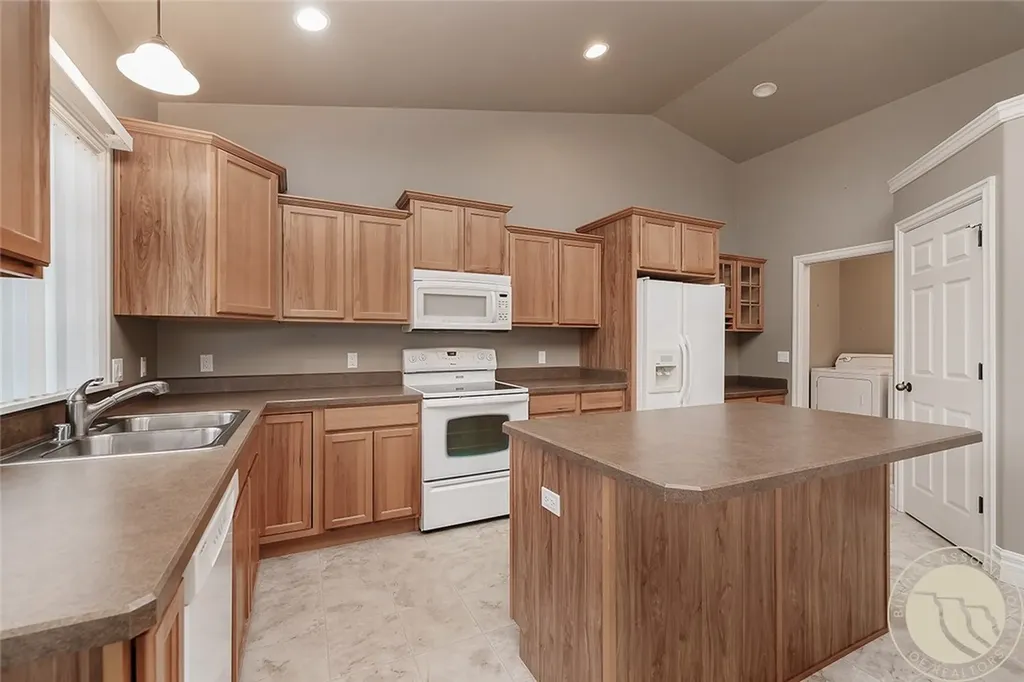 5827 Foxtail Loop S Billings MT 59106