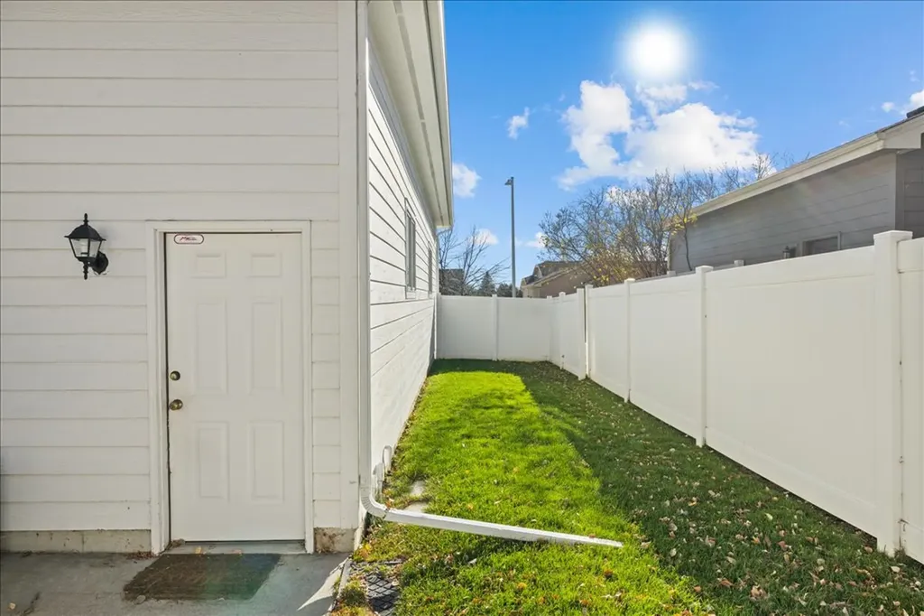 13 Stanford Court Billings MT 59102