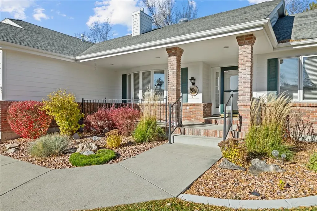 13 Stanford Court Billings MT 59102