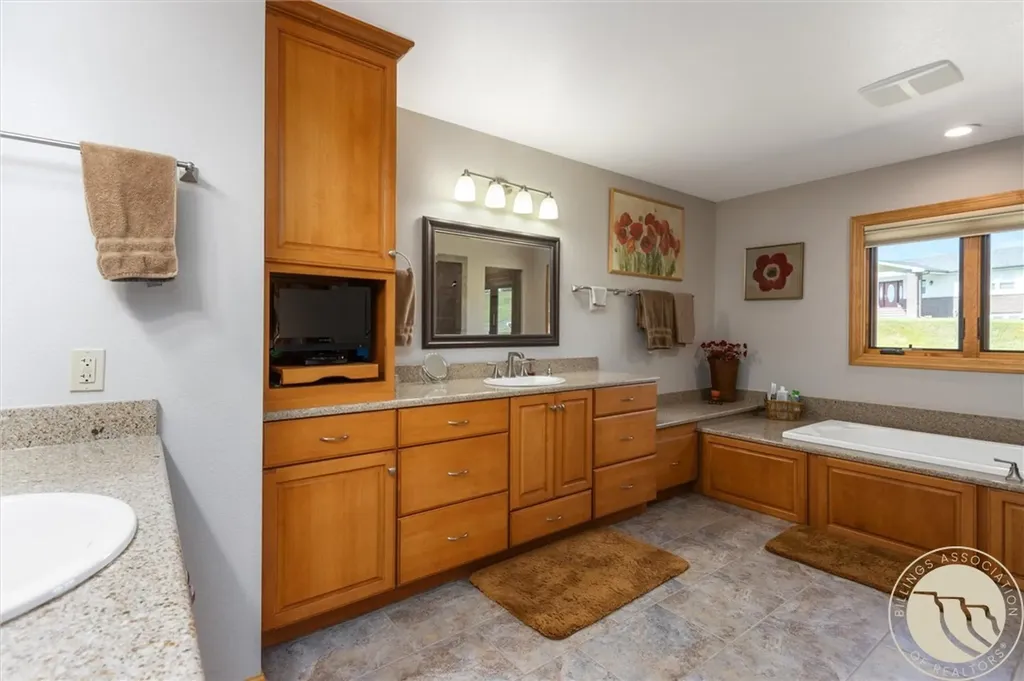 1251 Chipper Lane Huntley MT 59037