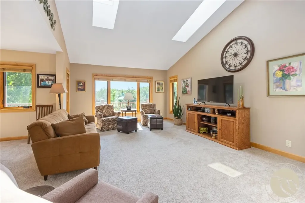 1251 Chipper Lane Huntley MT 59037