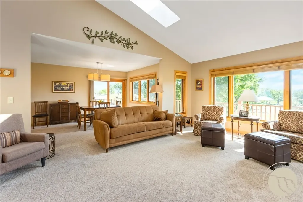 1251 Chipper Lane Huntley MT 59037