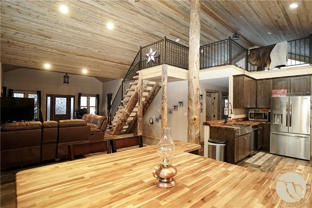 6 North Fork Sage Creek Road Bridger MT 59014