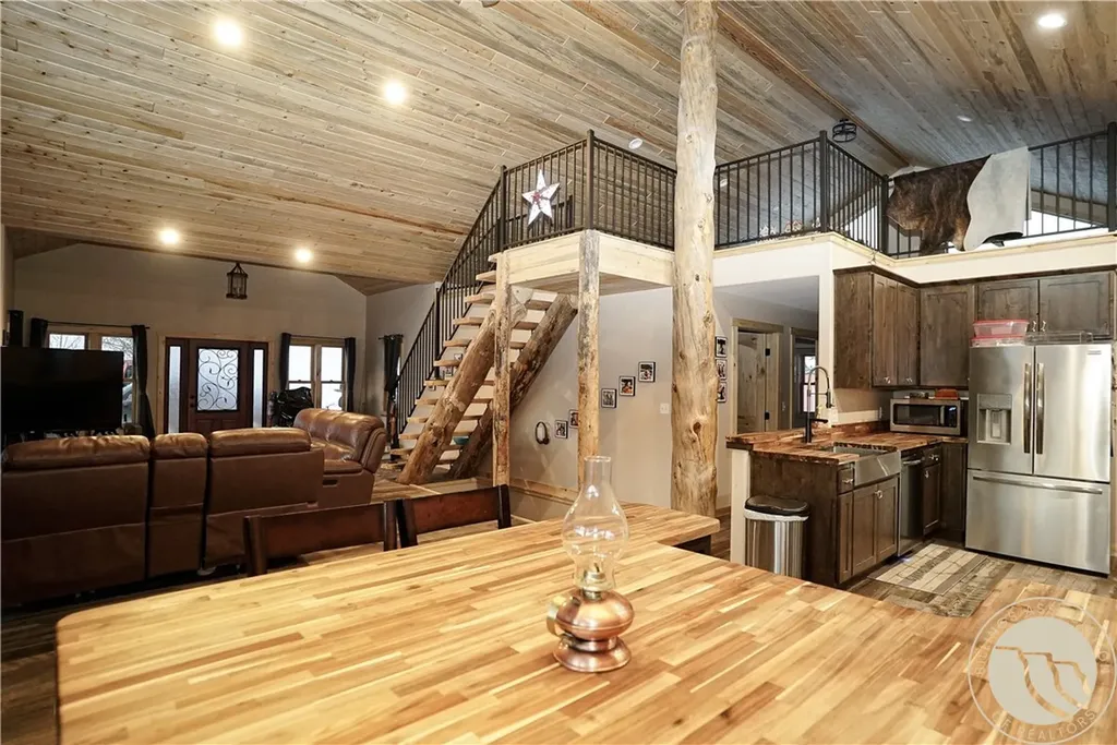 6 North Fork Sage Creek Road Bridger MT 59014