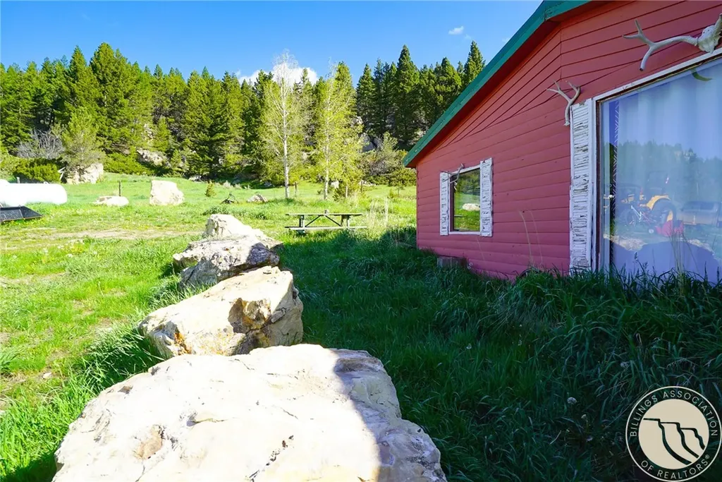 6 North Fork Sage Creek Road Bridger MT 59014