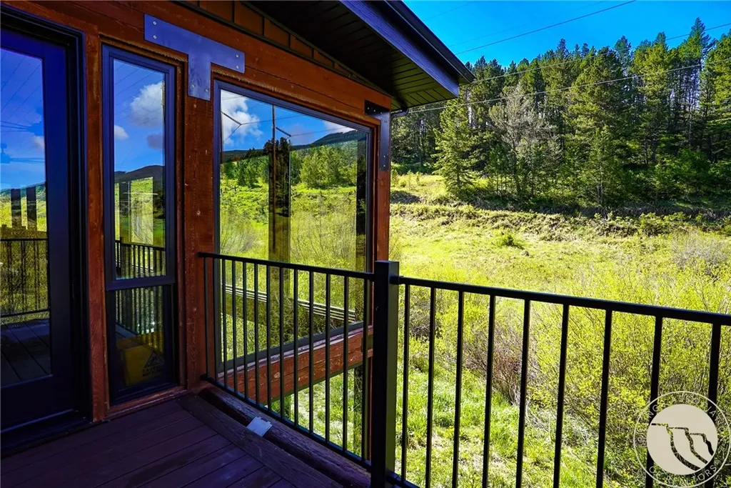 6 North Fork Sage Creek Road Bridger MT 59014