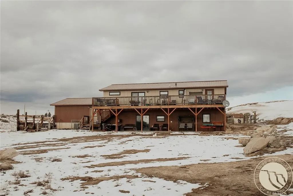 154 Old Divide Road Roundup MT 59072