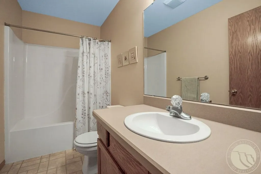 15 Rimrock Drive Bridger MT 59014
