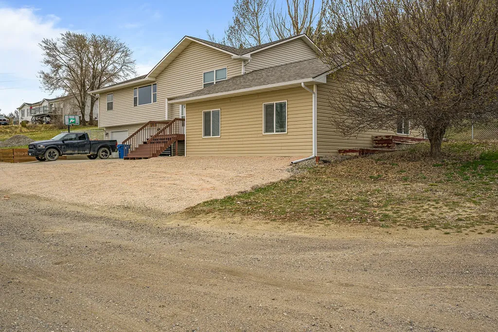 15 Rimrock Drive Bridger MT 59014
