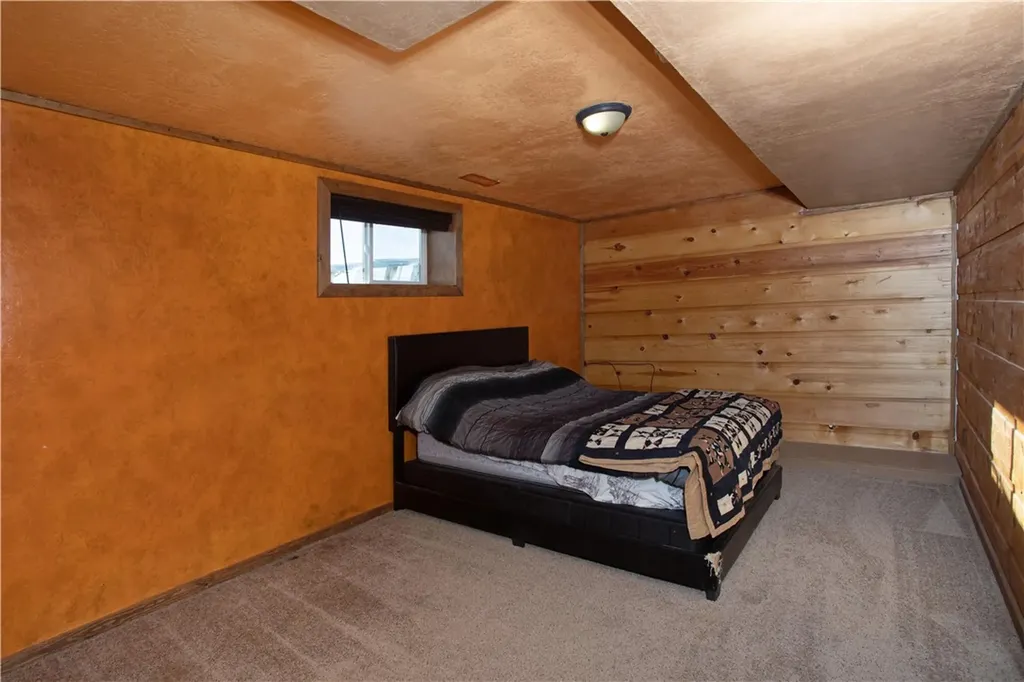 4909 Warren Loop Hardin MT 59034