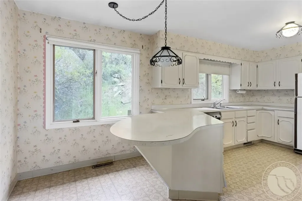 1323 Granite Billings MT 59102